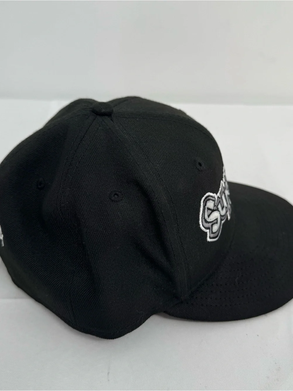 Supreme NEW ERA Cap 7 1/4 Polyester Black Men